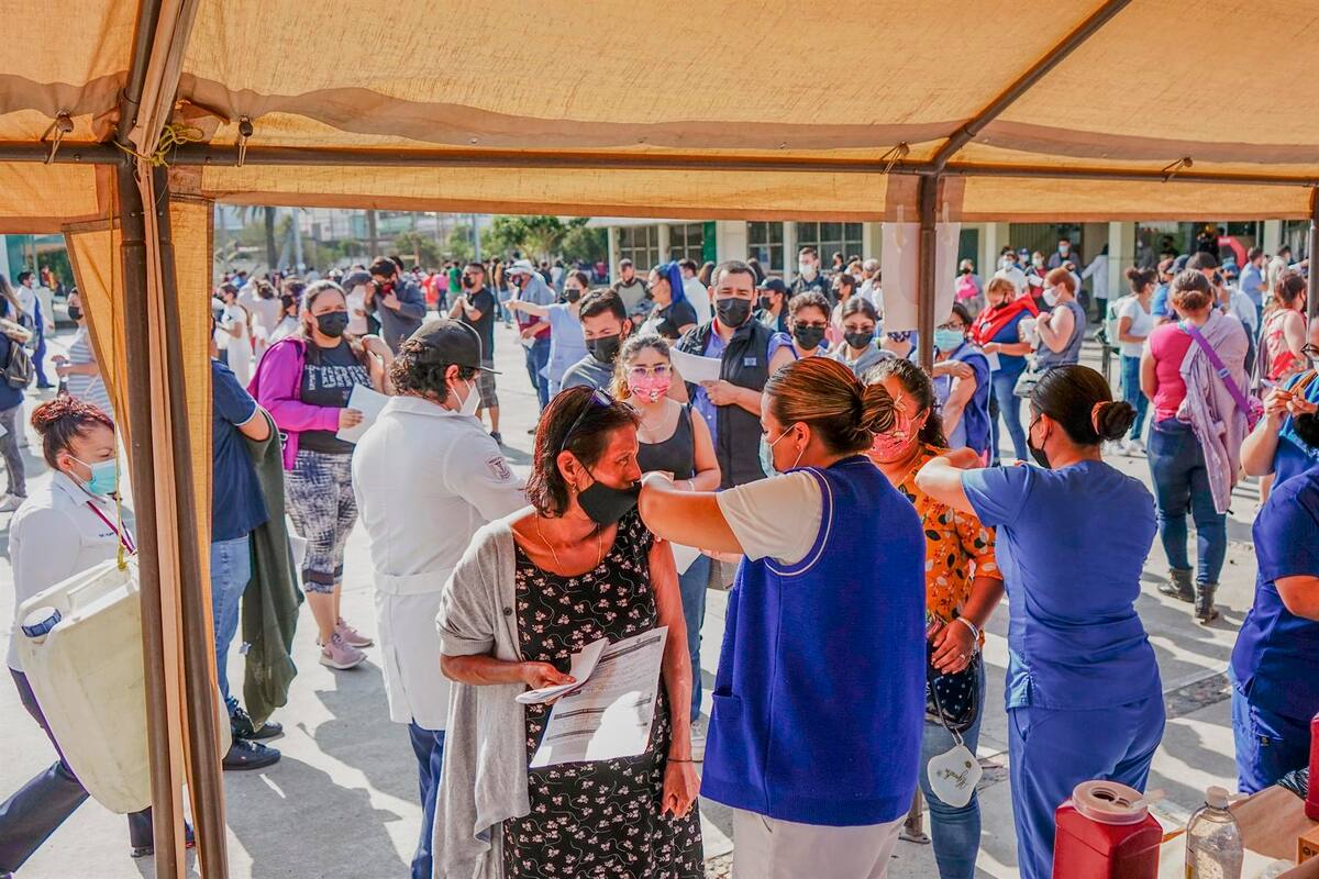 CDMX: Próxima semana comenzará aplicación de segunda dosis antiCovid a adultos de 50 a 59 años
