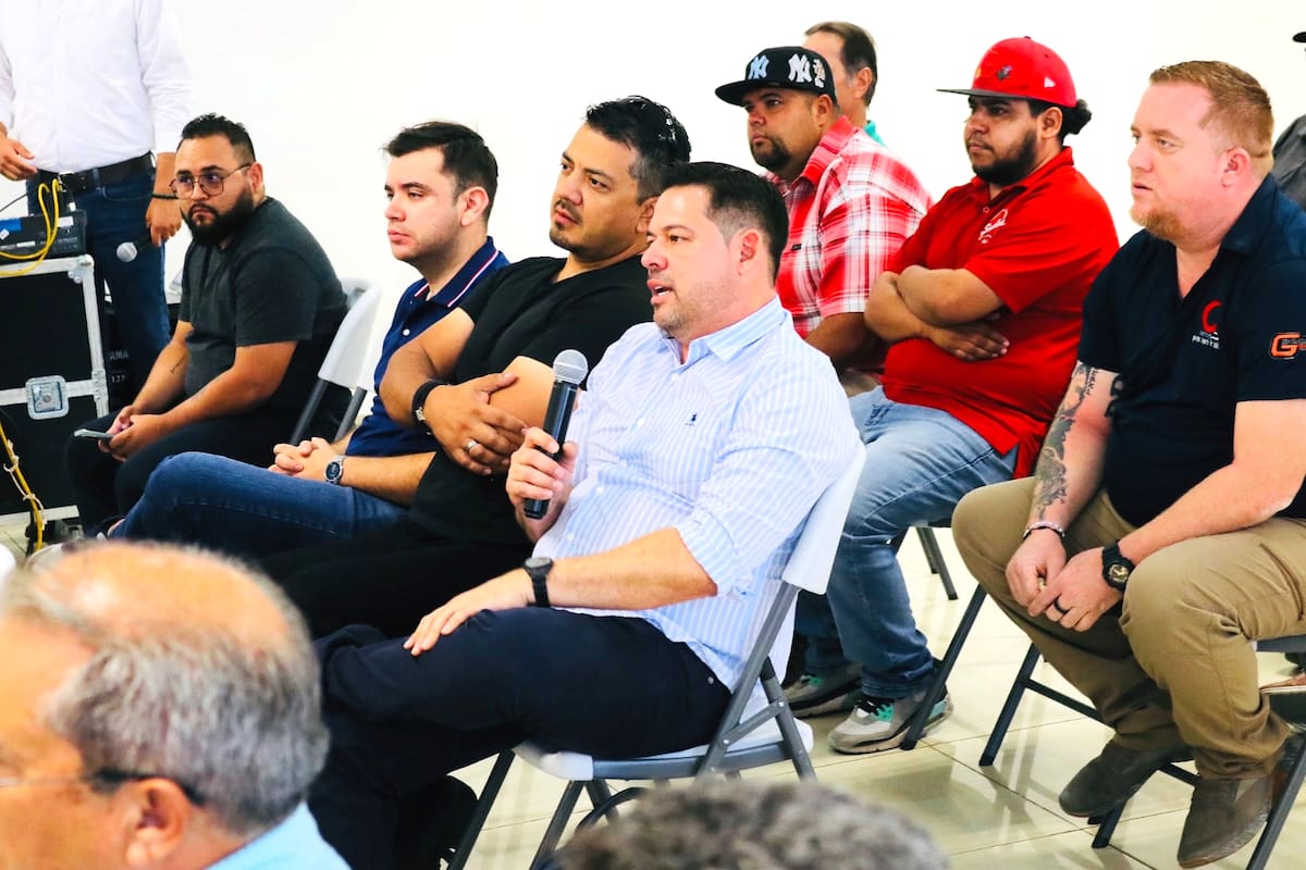 Ligas deportivas de San Luis exponen necesidades al alcalde de SLRC