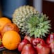 Nutriólogos explican cómo el agua simple, las frutas frescas, la avena y las infusiones en ayunas pueden apoyar la función del hígado de forma natural y segura, además de los hábitos diarios que ayudan a prevenir daños hepáticos en la vida cotidiana
