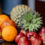 Nutriólogos explican cómo el agua simple, las frutas frescas, la avena y las infusiones en ayunas pueden apoyar la función del hígado de forma natural y segura, además de los hábitos diarios que ayudan a prevenir daños hepáticos en la vida cotidiana