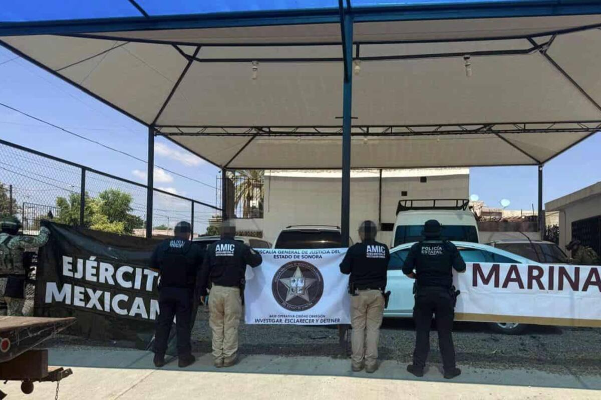 Aseguran cuatro vehículos con reporte de robo durante cateo en Ciudad Obregón