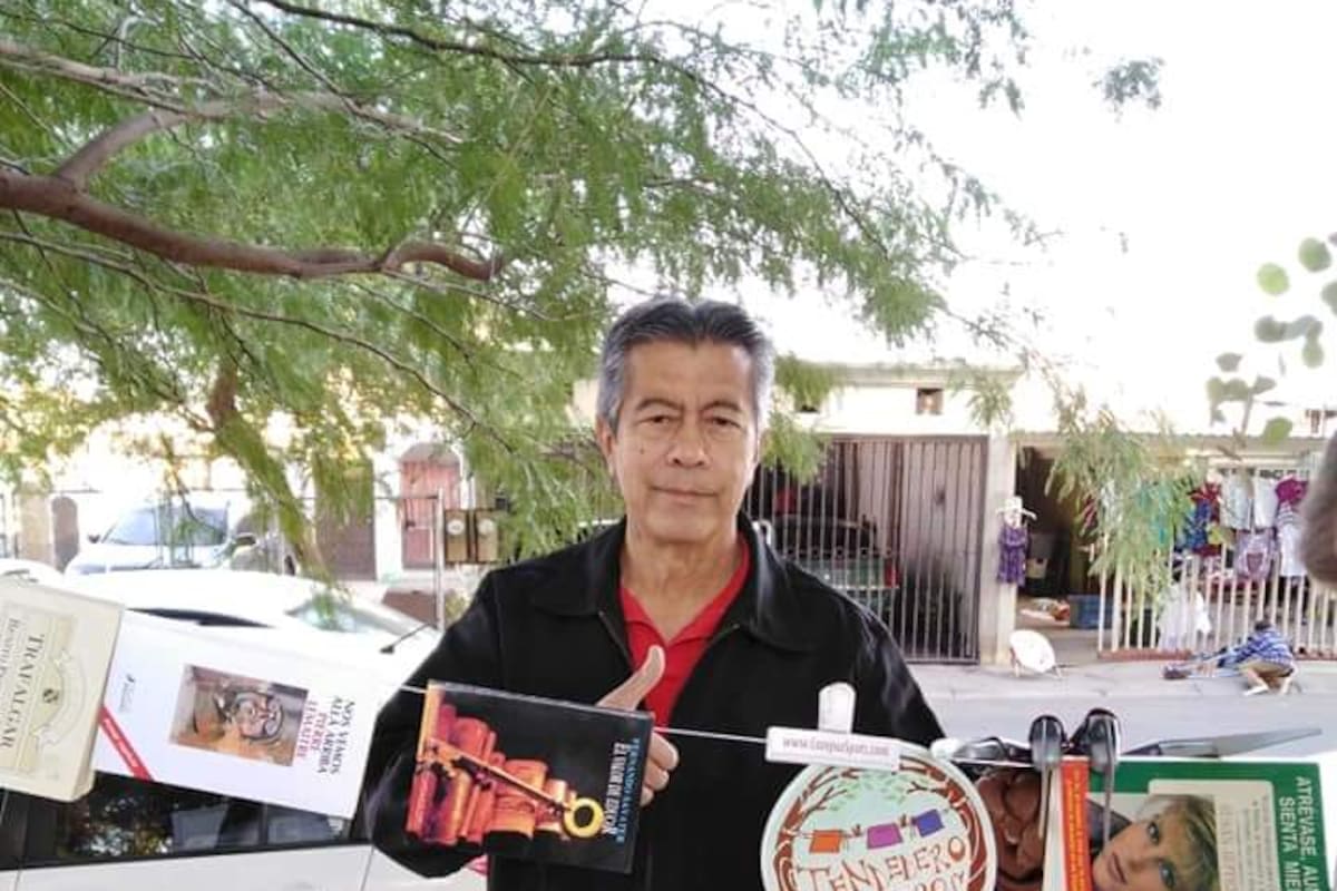 Diez años, 26 mil libros y un sábado a la semana: así nació el Tendedero de Libros en Mexicali