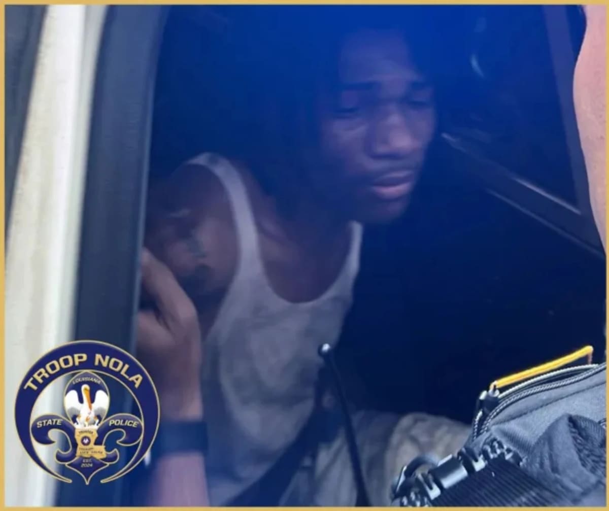 La Policía Estatal de Louisiana publicó esta foto de Kendell Myles tras su captura el viernes. Las autoridades afirman que Myles es uno de los 10 reclusos que escaparon del Centro de Justicia de Orleans.
Policía Estatal de Luisiana/X