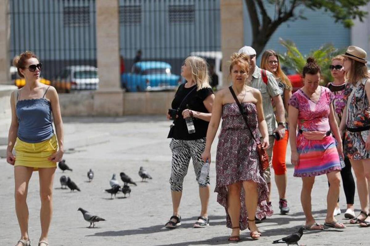 Cuba se declara "lugar seguro" para turistas pese a COVID-19
