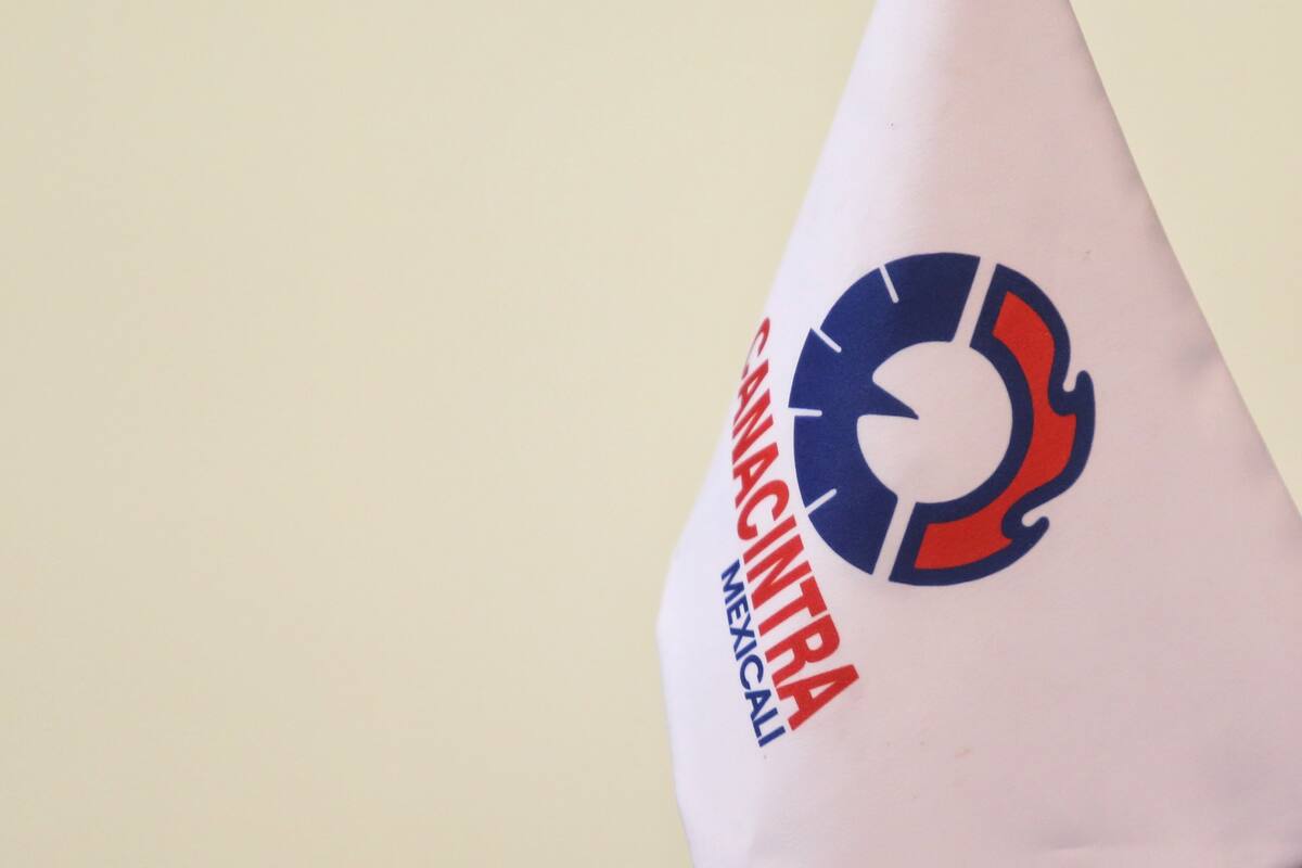 Generan apagones daños en industria