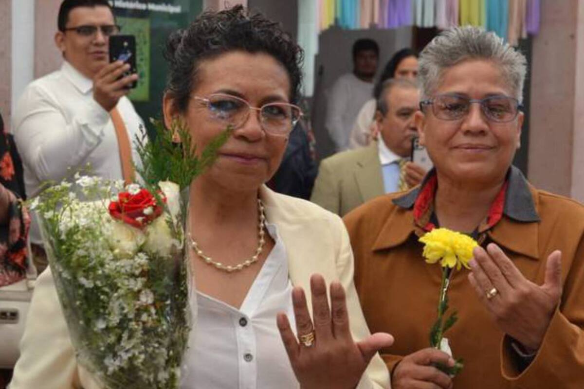 Celebran primer matrimonio igualitario en Estado de México
