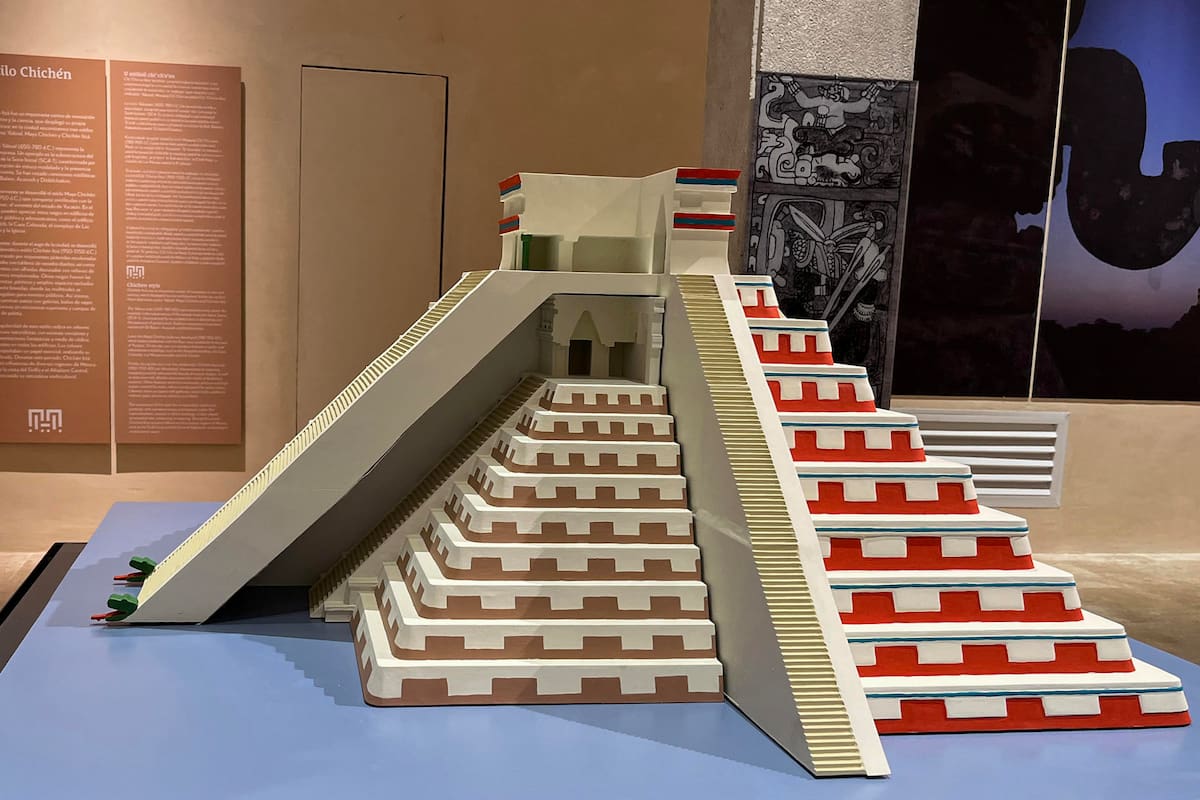 Investigadores buscan pirámide oculta en Chichén Itzá