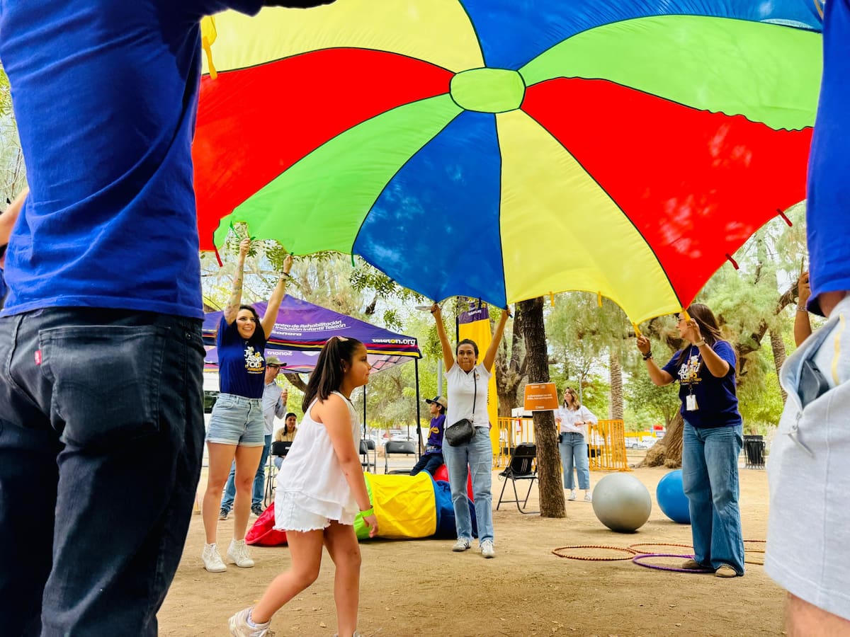 Autoridades municipales y familias participaron en el Picnic por la Alegría y la Inclusión 2026, realizado en el parque Madero de Hermosillo.