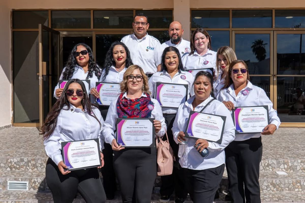 66 mujeres concluyen capacitación para operar autobuses eléctricos en Hermosillo