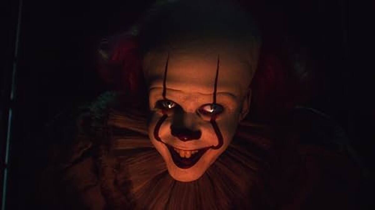 Bill Skarsgård como Pennywise