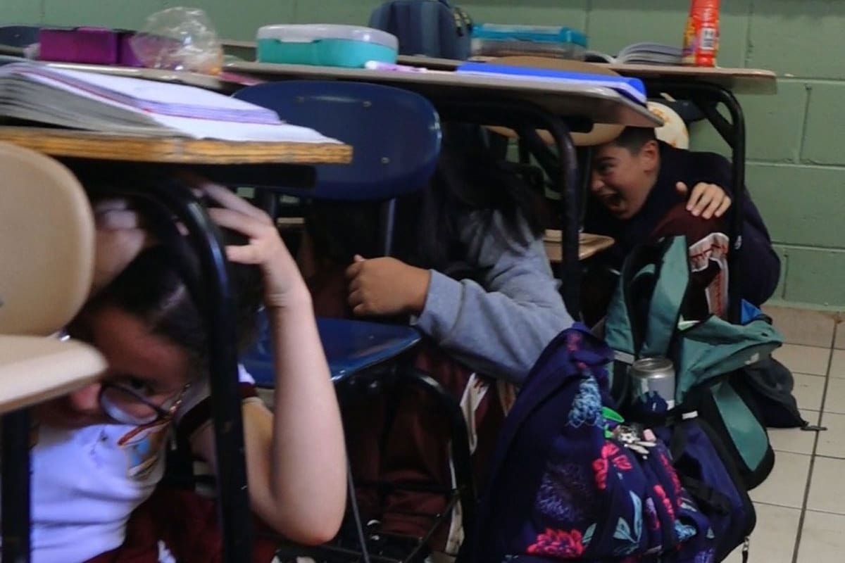 Escuelas se blindan con botón de pánico