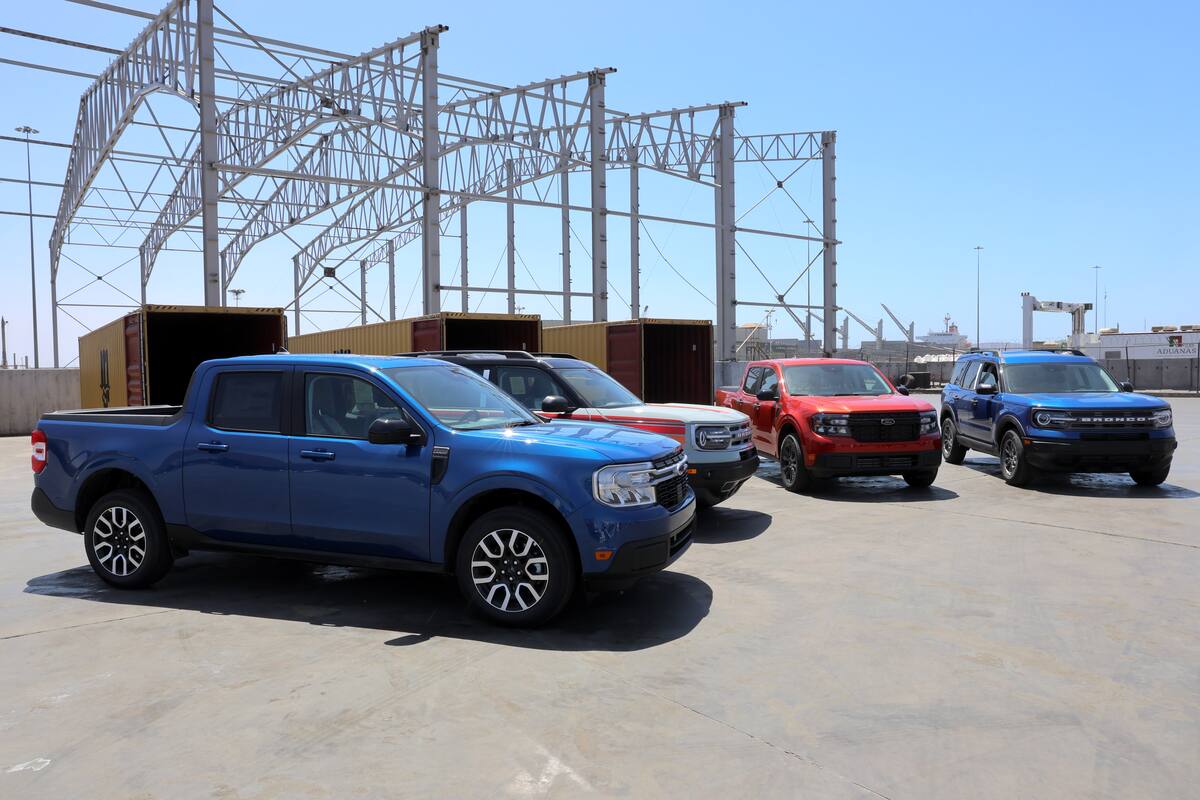 Vehículos de la Planta Ford enviados en el primer embarque como plan piloto del puerto de Guaymas a Lázaro Cárdenas, Michoacán. FOTO: JULIÁN ORTEGA