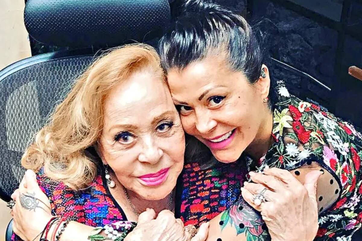 Alejandra Guzmán relata sobre los últimos momentos de su madre, Silvia Pinal