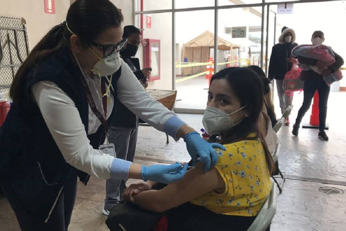 Inicia vacuna antiCovid a mujeres embarazadas