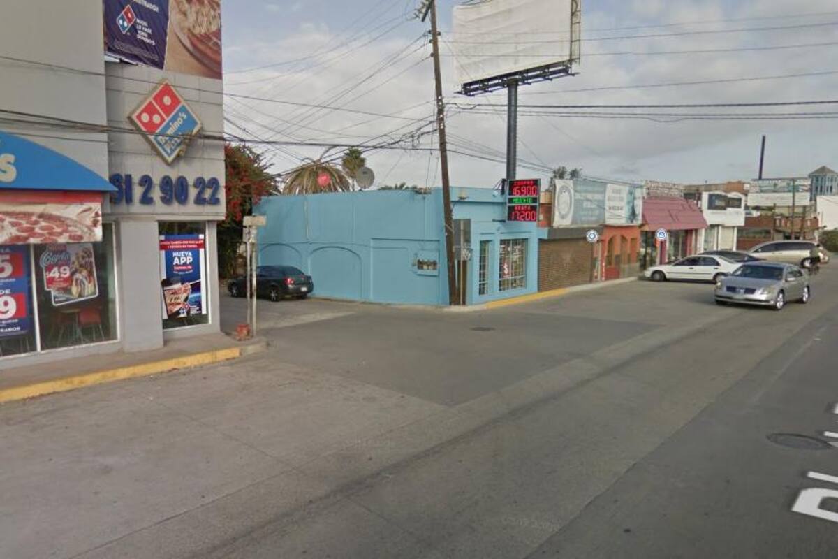 Atracan pizzeria en el centro de Rosarito