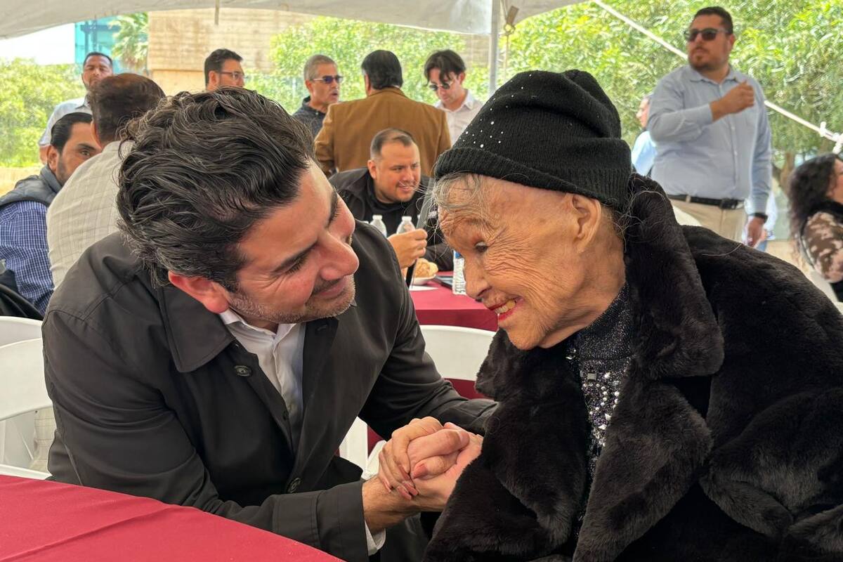 Fallece Eglantina Esquivel, madre de Margarito Martínez