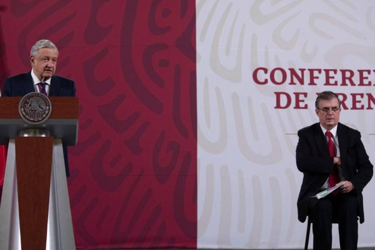 AMLO asegura que México no dio nada a cambio a EU por Cienfuegos; el general llega a México en libertad, cancillería