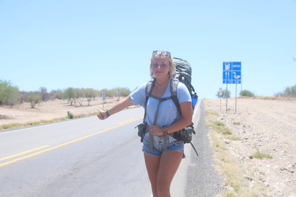 Joven alemana recorre el mundo ¡de raite!