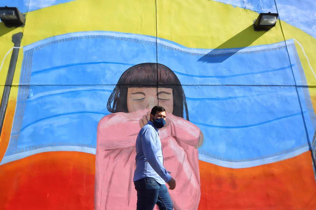 “No somos bebitos”: reclama secretario por aumento de contagios