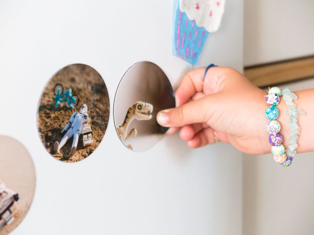 El refrigerador seguirá consumiendo exactamente la misma cantidad de energía tenga uno, diez o varios imanes en la puerta. | Foto: Pexels