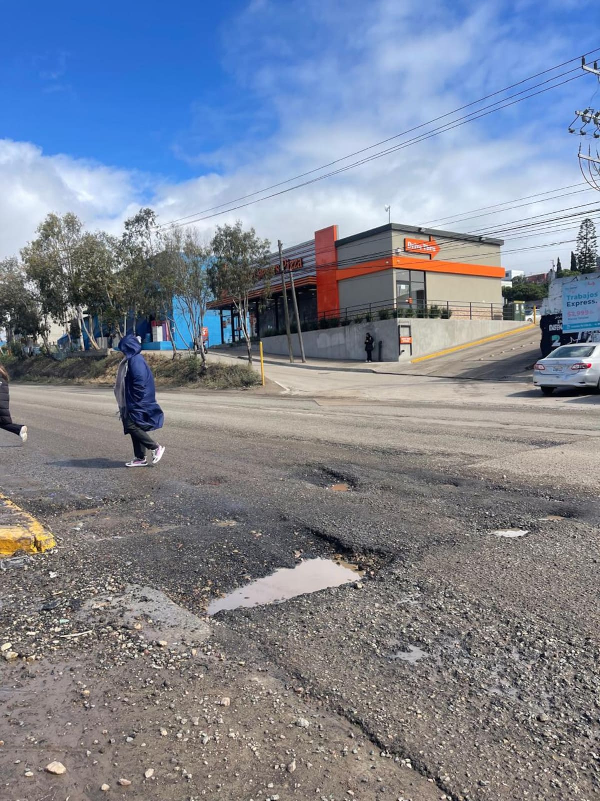 El Gobierno Municipal, en coordinación con el Estado, prepara trabajos de fondo en vialidades dañadas por la lluvia una vez que concluya la temporada. Foto: Carmen Gutierrez