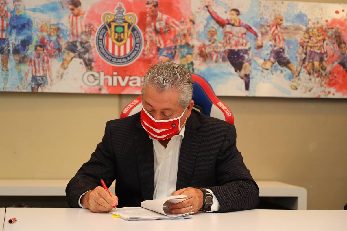 Oficial: Chivas anuncia a Víctor Manuel Vucetich como su nuevo ‘pastor’