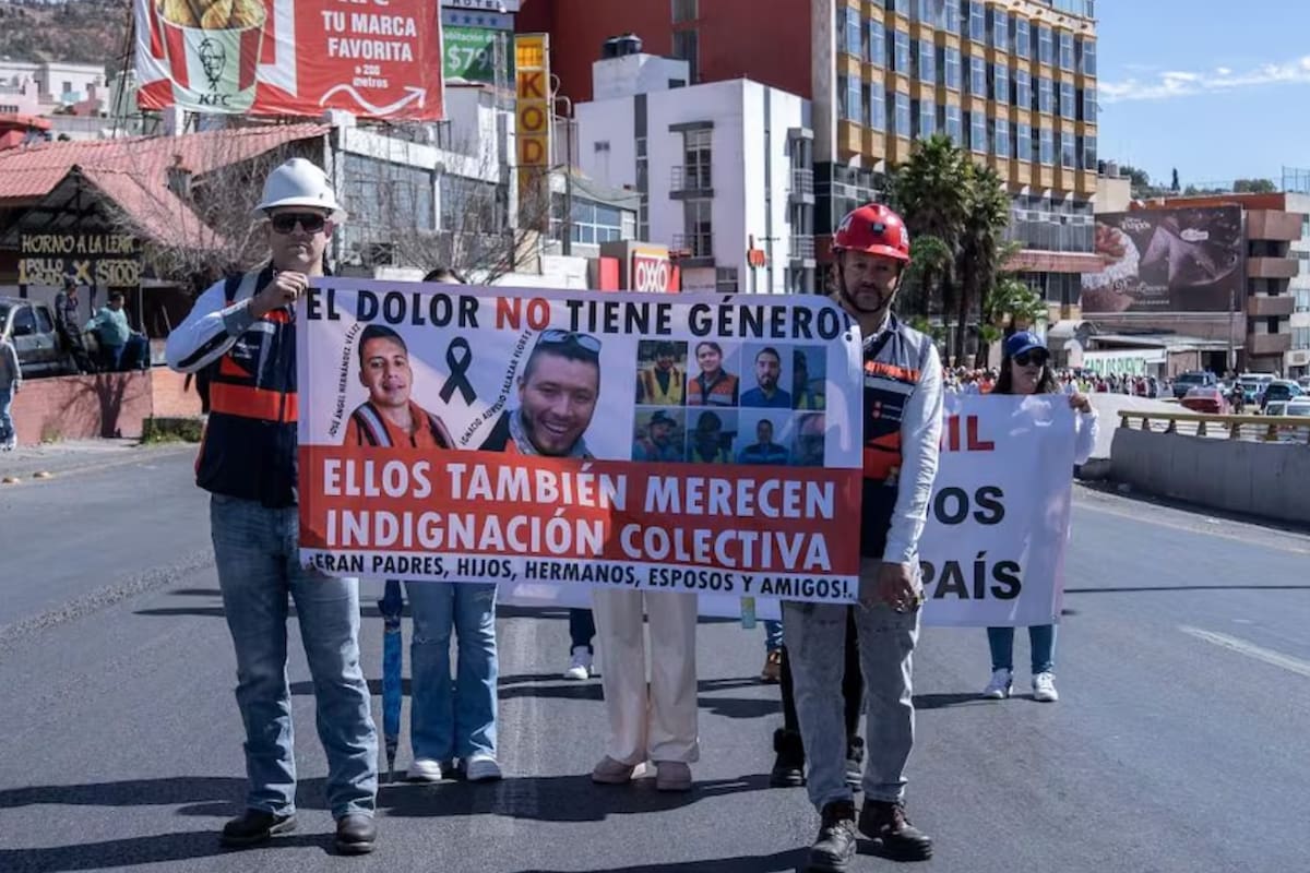 Comunidad minera de Zacatecas realizó marcha pacífica de más de 500 participantes para exigir justicia por asesinato de dos mineros en Sinaloa y reforzar medidas de seguridad en regiones mineras