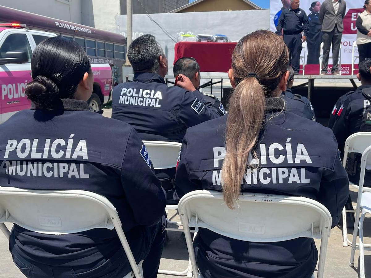 Sigue la polémica por los agentes de Rosarito reprobados en los exámenes de Control y Confianza.