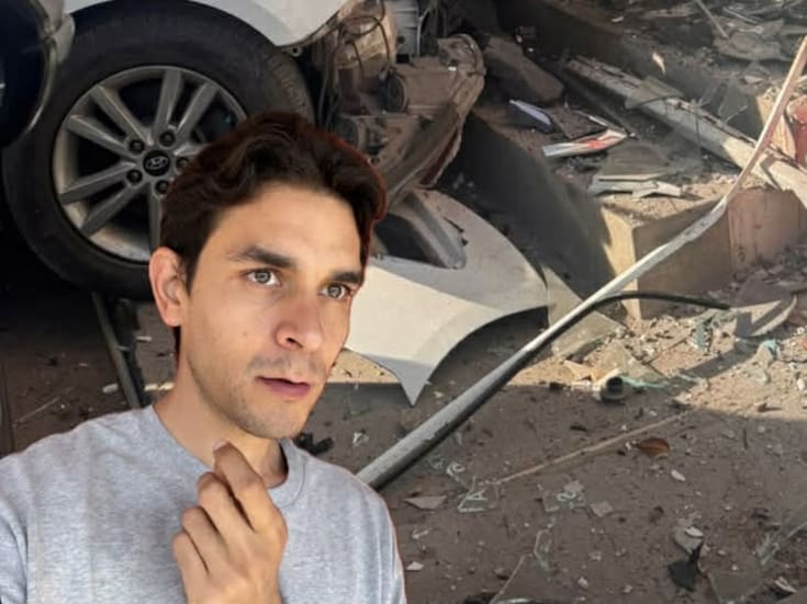 Andrés Johnson bromea tras choque en su tienda en Hermosillo: “Creyeron que tenía Drive Thru” y confirma que el negocio sigue operando