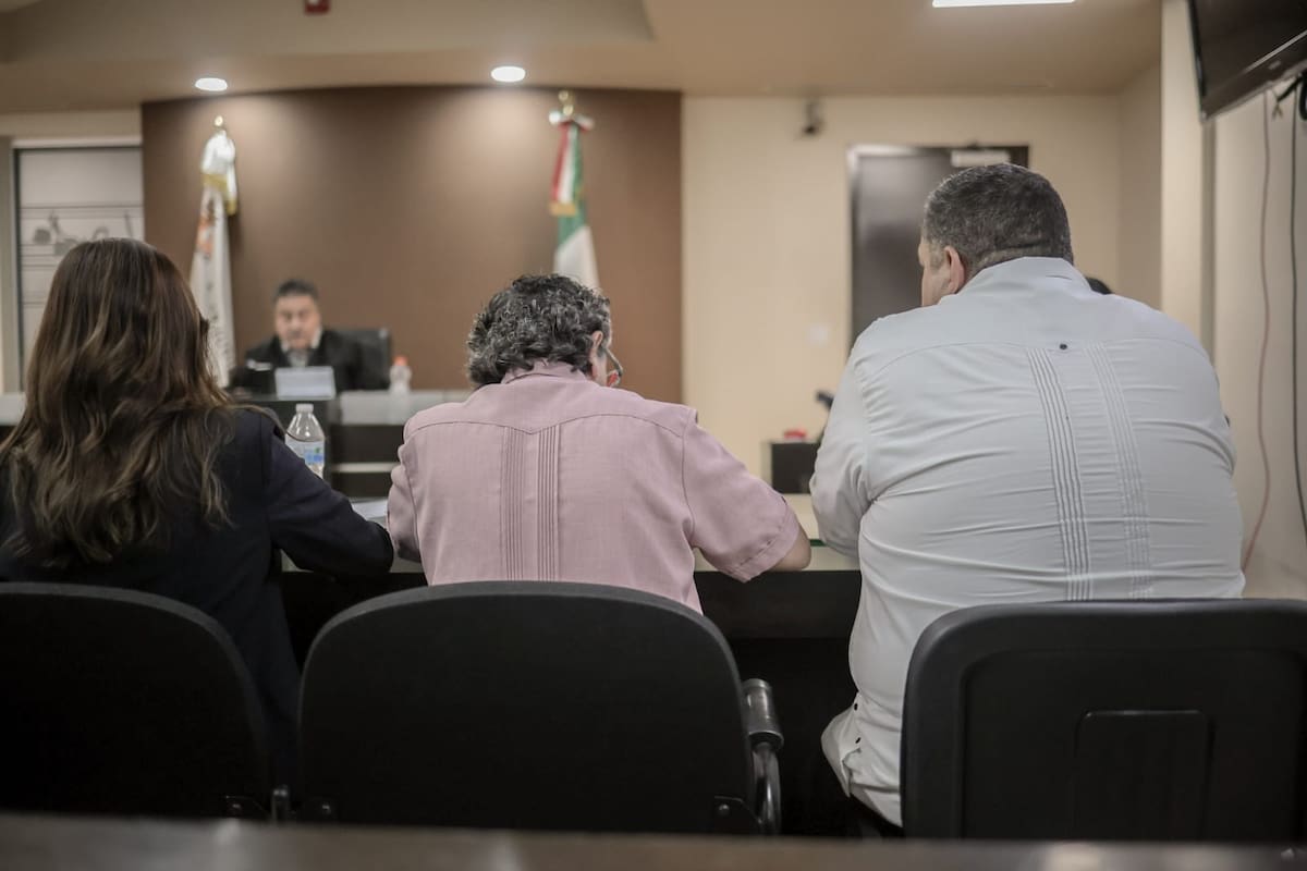 Leen sentencia contra maestro Esteban