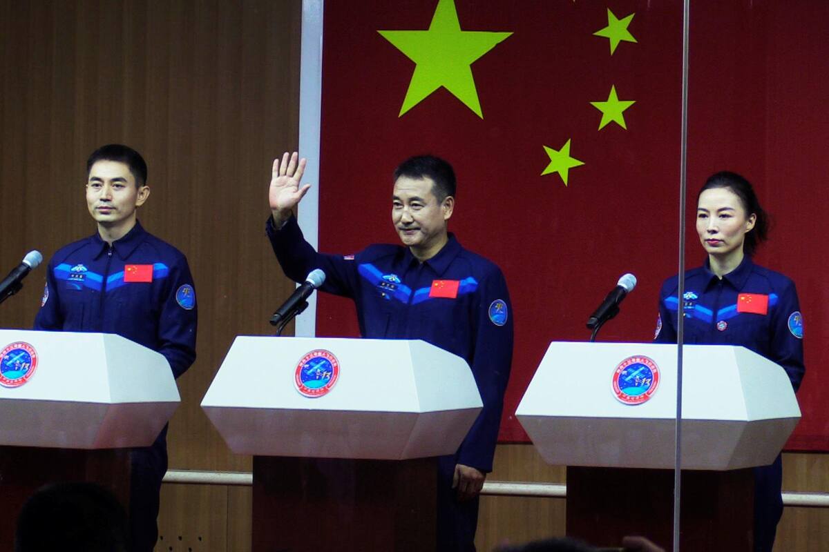 Astronautas de la estación espacial china terminan varias pruebas científicas