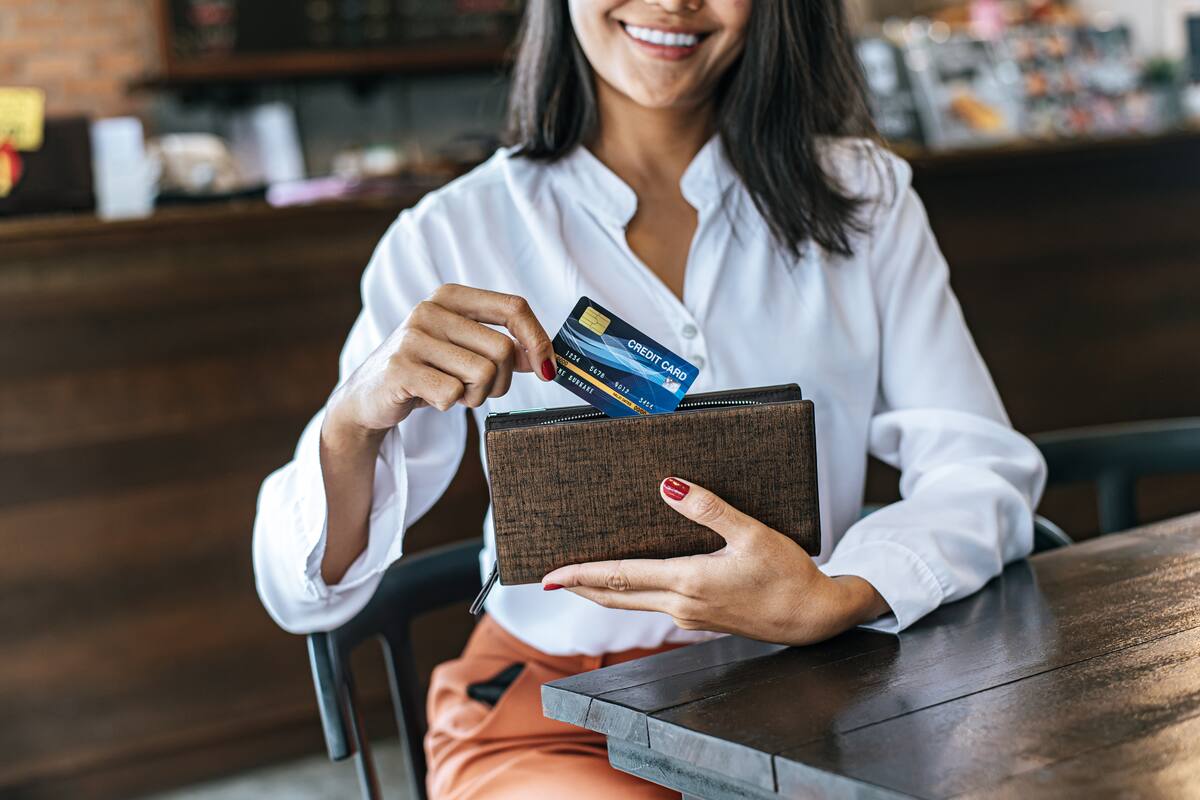 Estas son algunas de las tarjetas más exclusivas en México y sus precios, según el Banco de México
