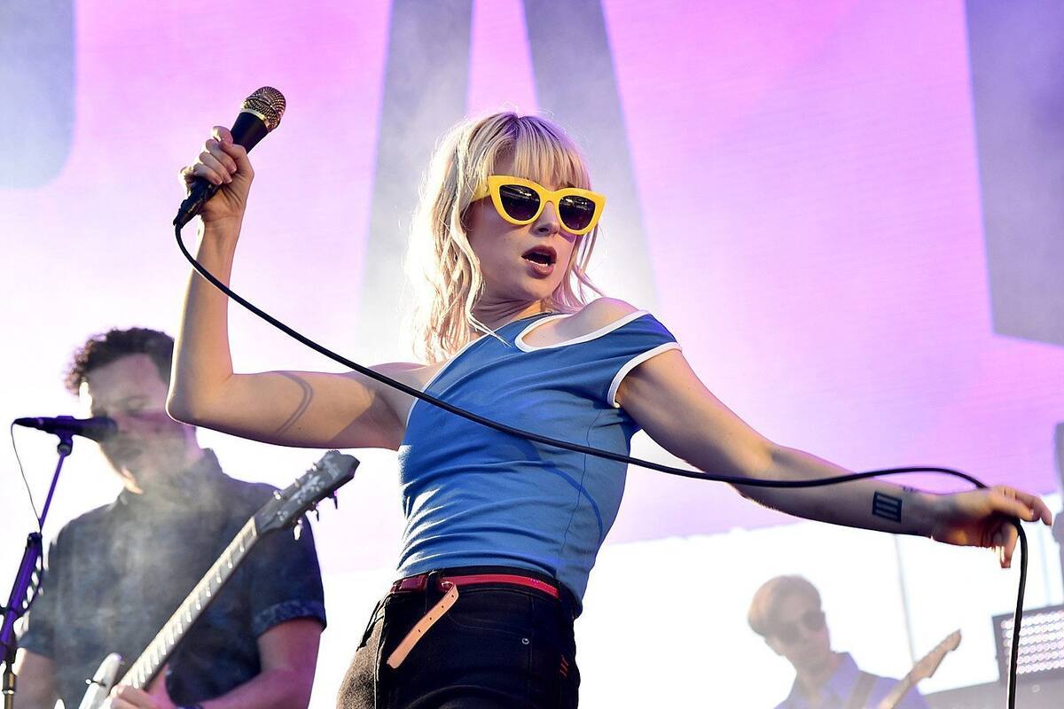 Hayley Williams anuncia su primera gira en solitario