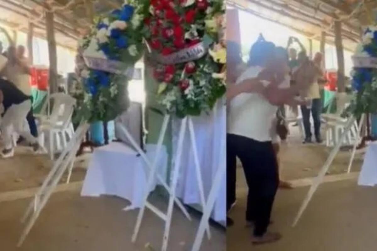 VIDEO: Corona de flores se mueve misteriosamente durante velorio