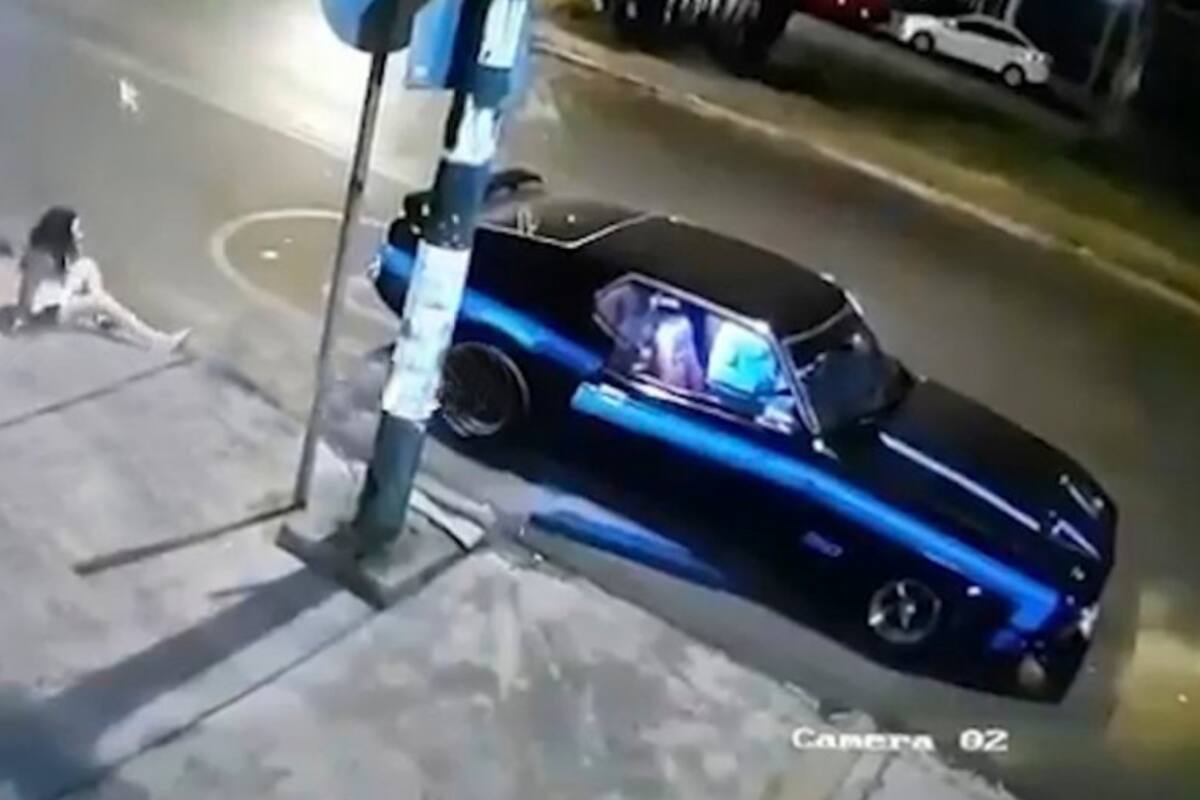 Sujeto golpea en la calle a mujer en Coapa y la sube a un automóvil