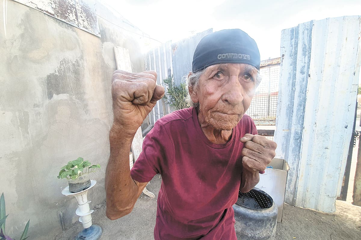 Don Manuel “Topo Gigio” Vázquez, cambia sus secretos de boxeo por comida