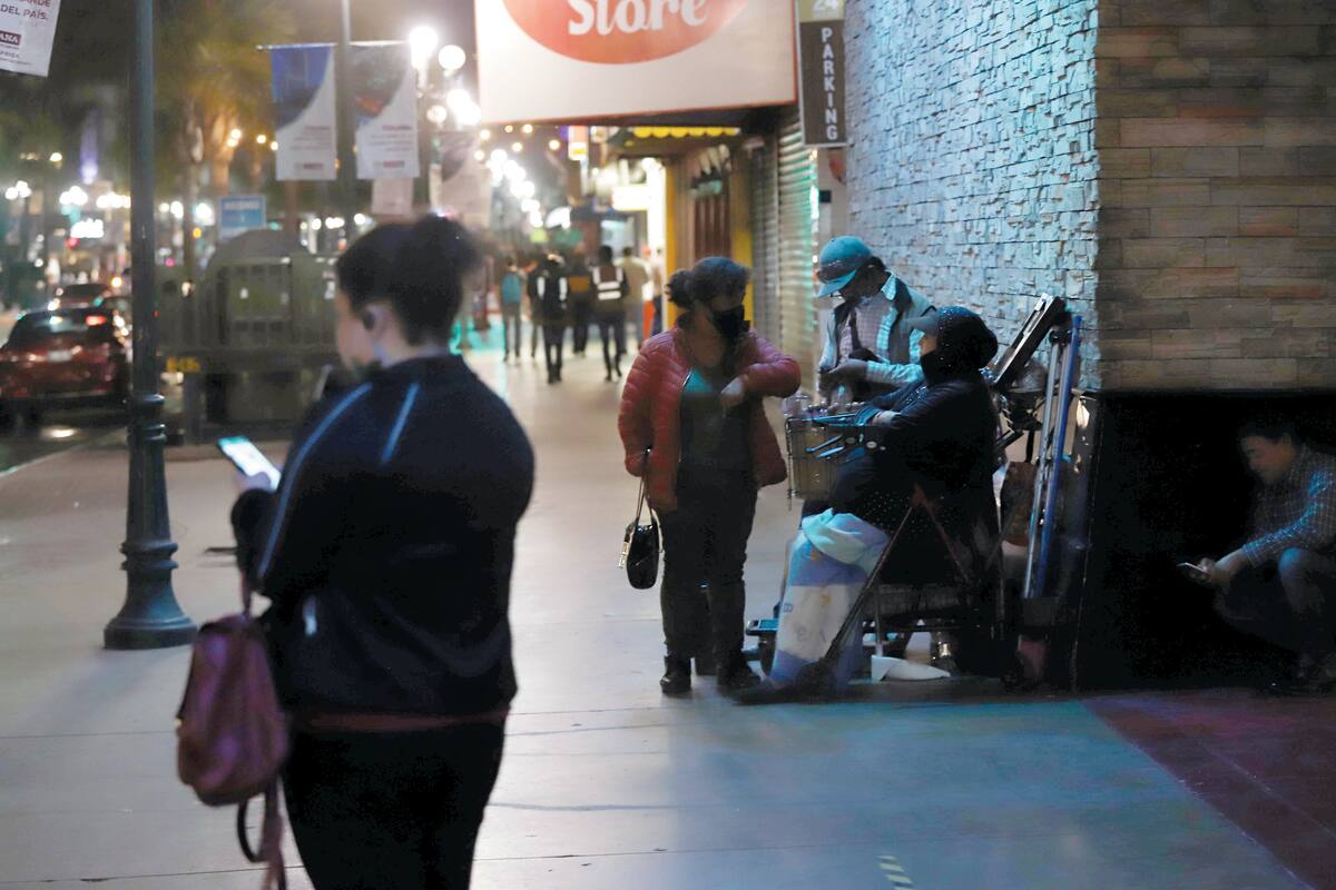 Clausuran bar clandestino en Avenida Revolución