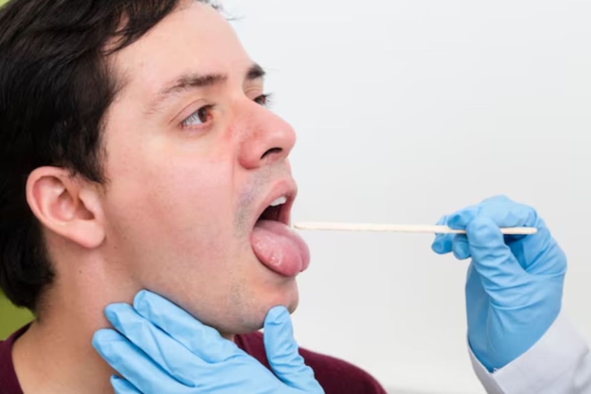¿Sabías que podríamos llenar varias piscinas con la saliva que producimos en nuestra vida?