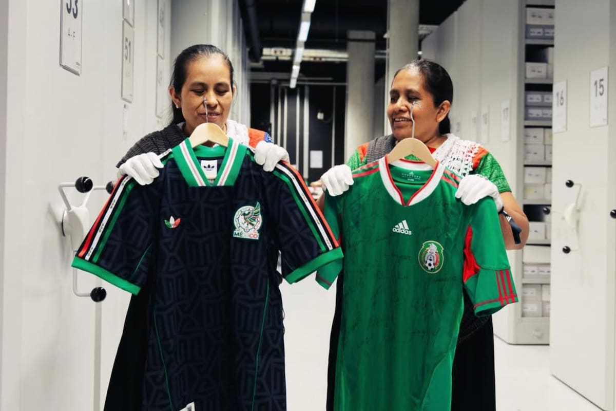 Artesanas de Naupan denuncian a Adidas por explotación laboral al pagarles entre 25 y 36 pesos la hora por bordar el jersey de la Selección Mexicana que se vende en 4,000 pesos