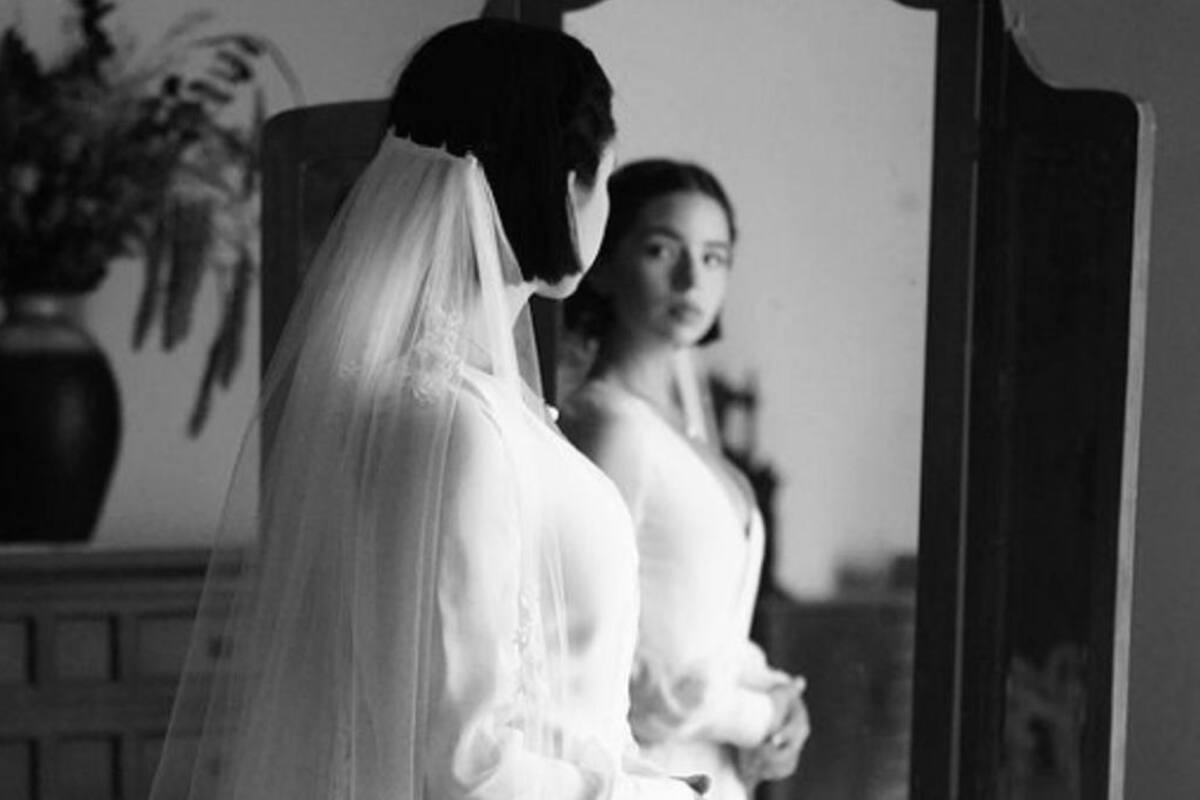 Vestida de novia, Ángela Aguilar estrena video de 'Ahí donde me ven'