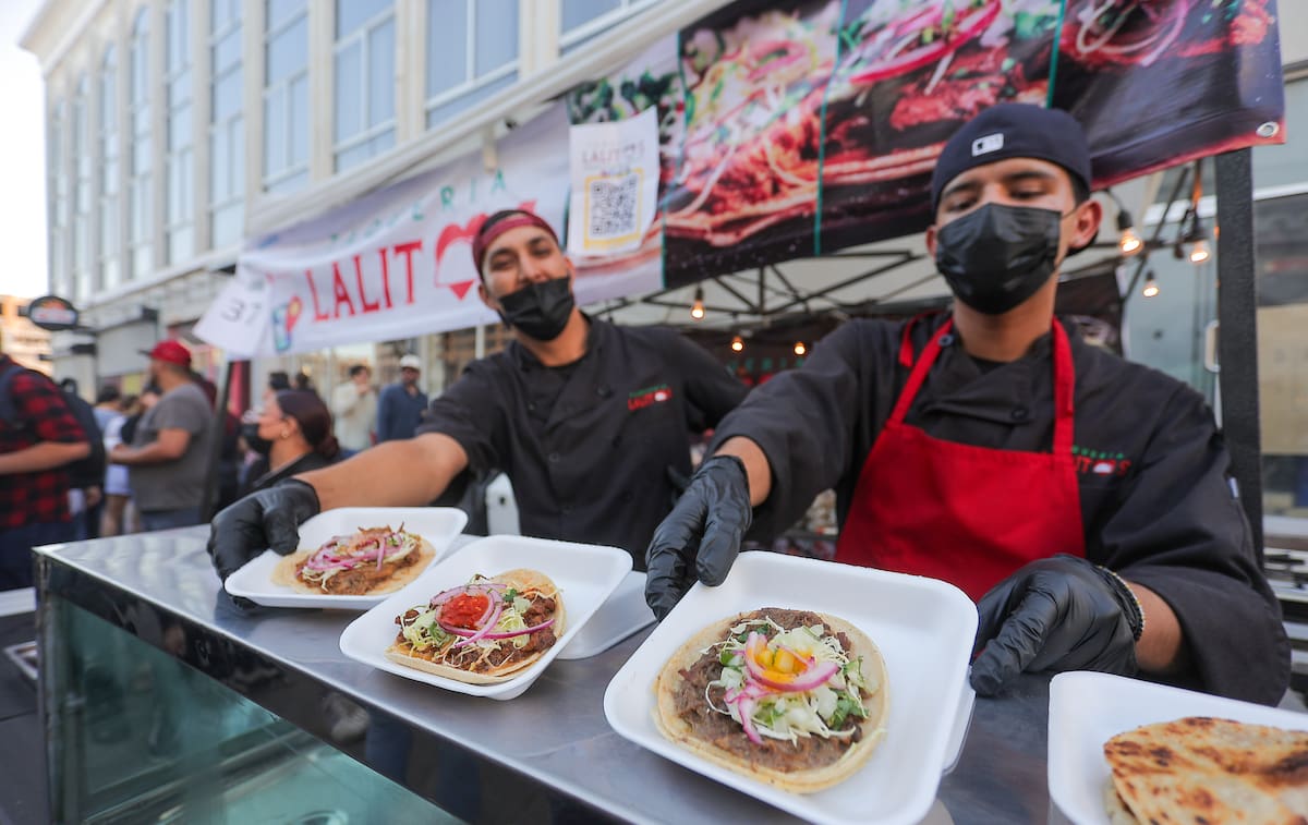 La comunidad que asistió al Primer Taco Fest 2025 pudo disfrutar de una deliciosa comida.