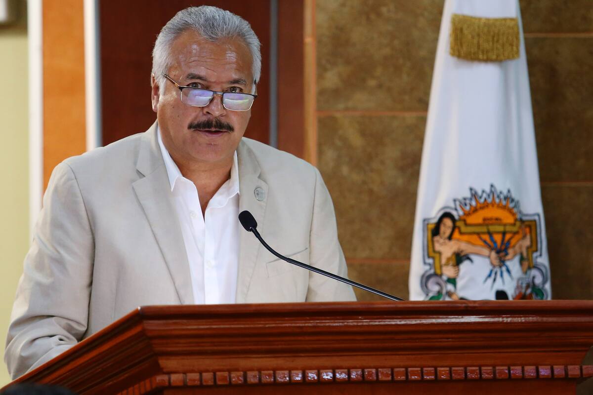 Nuevamente Morena ocupa presidencia de Congreso con Víctor Morán