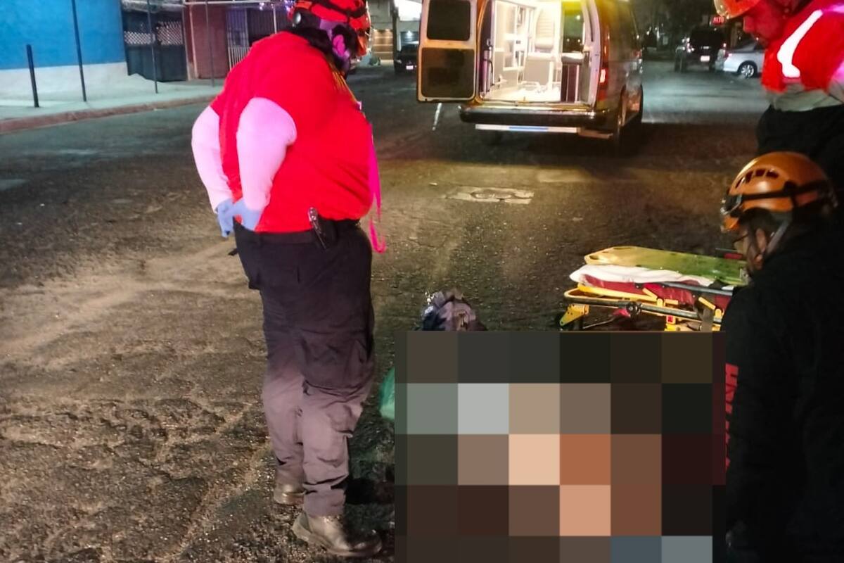 Mujer resulta herida tras ser atropellada; conductor huye del lugar