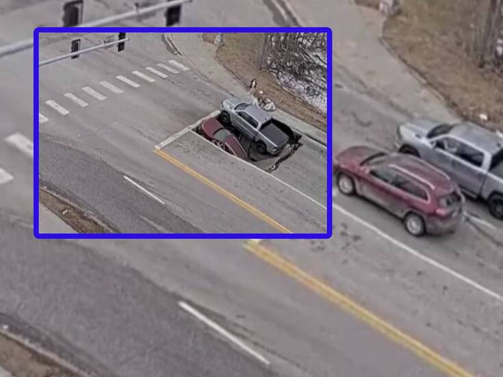 Un socavón se ‘tragó’ a dos vehículos en una intersección en Nebraska y un VIDEO de una cámara de tránsito reveló cómo ocurrió el hecho cuando esperaban el cambio de un semáforo