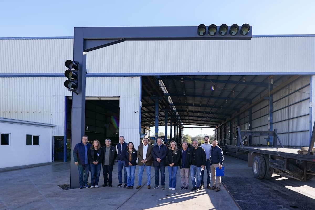 Semáforos inteligentes llegarán a 11 cruceros de Hermosillo en la primera etapa del nuevo sistema de movilidad tecnológica