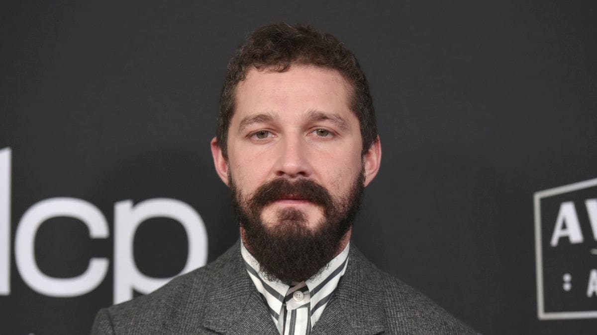 Shia LaBeouf rechaza la rehabilitación y asegura que su violencia nace de un complejo físico, no de las adicciones: “¿Qué es el ‘complejo de hombre pequeño’?”