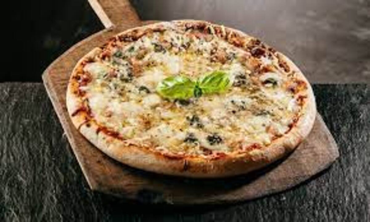 Pizza cuatro quesos