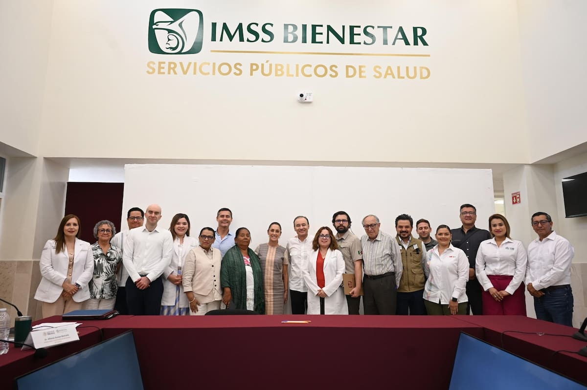 La presidenta encabezó la inauguración del Hospital IMSS-Bienestar en Vícam Switch, junto al gobernador Alfonso Durazo. | Crédito: Presidencia