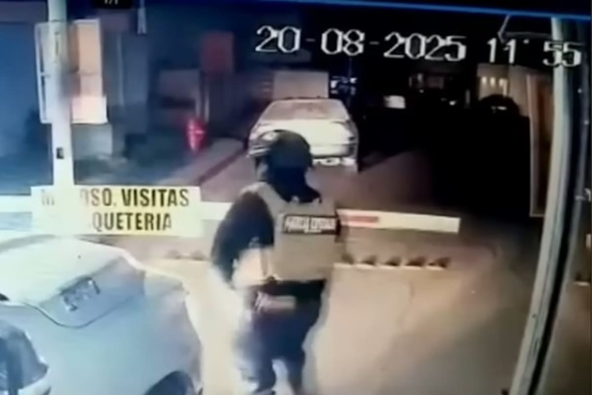 Irrumpe comando armado en fraccionamiento para asalto en residencia