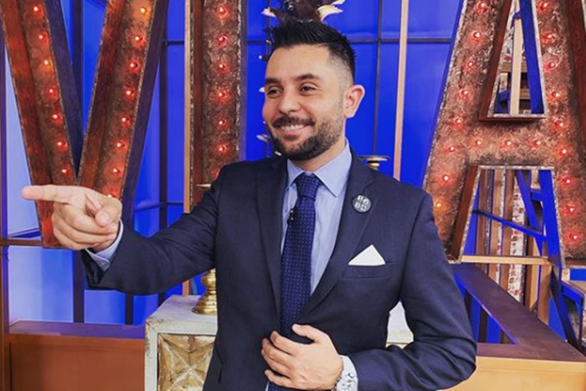 Ricardo Casares sorprende en “Venga la Alegría” con su nuevo look